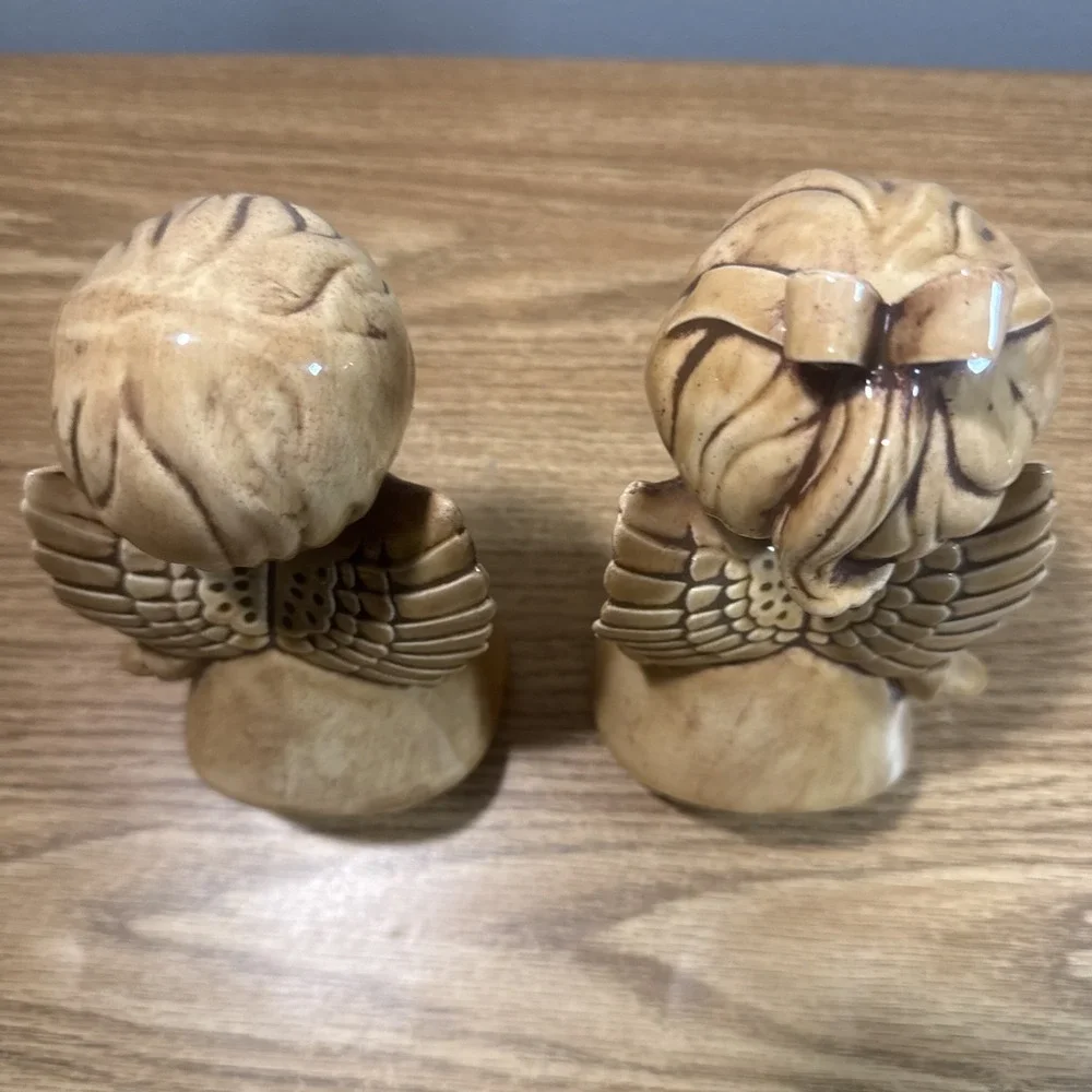 VTG 2 Kissing Boy & Girl Angels Glazed Ceramic Handcrafted Figurine Decor Whimsy
